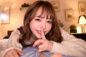 Nữ thần người mẫu tuyệt đẹp! Bạn ơi, quan hệ tình dục thật nồng nhiệt! Tất lưới gợi cảm và đôi chân đẹp, con cặc lớn bú liếm lồn, tư thế cưỡi chủ động đưa sâu vào, quá tuyệt và thở hổn hển...