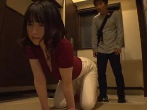 Tan ca là vô nhà nghỉ cùng em đồng nghiệp